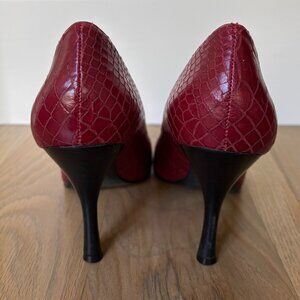 Antonio Melani Red Open Toe Leather Pumps Heels Size 8.5  Womens Shoes Snakeskin